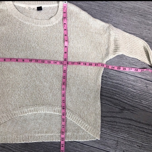 RD Style tan/cream hi lo crop style sweater - Picture 5 of 7